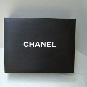 VINTAGE CHANEL BLACK LARGE GIFT BOX  GOOD USED CONDITION